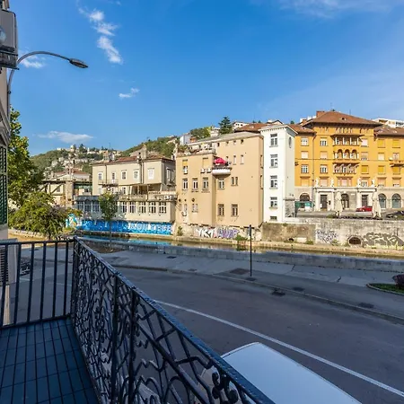 Διαμέρισμα Bella